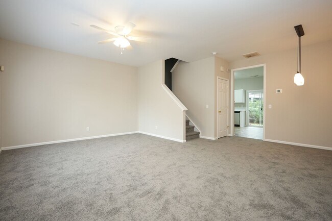Foto del edificio - 8065 Stoneham Ct