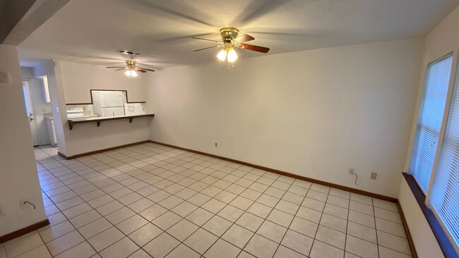 Building Photo - 786 Timberway Ct
