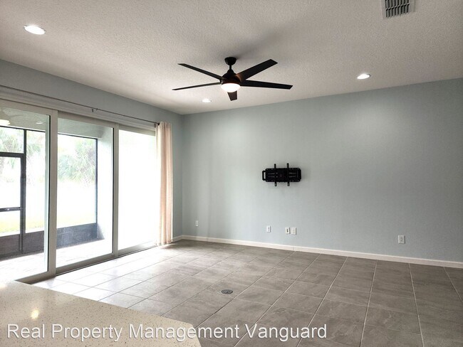 Foto del edificio - 4 br, 3.5 bath House - 976 Flyer St