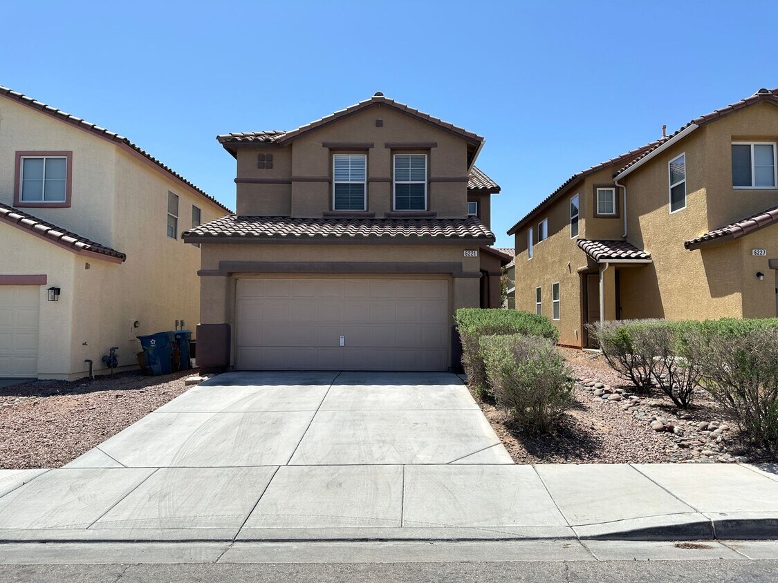Primary Photo - WESTWIND AT PINNACLE PEAK