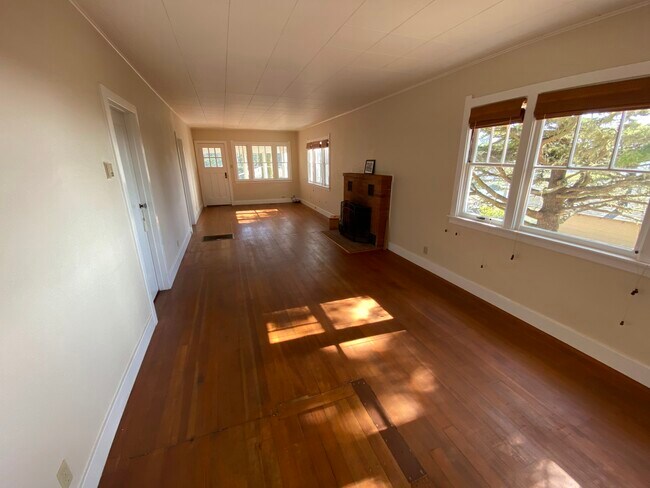 Foto del edificio - 543 Paloma Ave