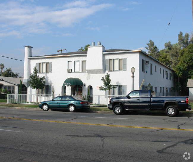 Building Photo - E Street Apartments