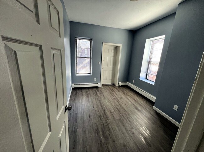 Foto del edificio - 3150 Washington St