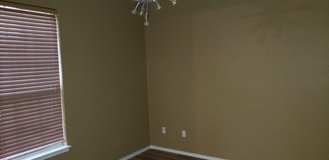 Foto del edificio - 3460 Braes Meadow Dr