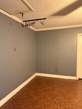 Building Photo - 10014 Carlow Ln