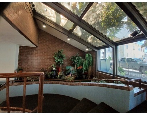 Building Photo - 39 Parlin St