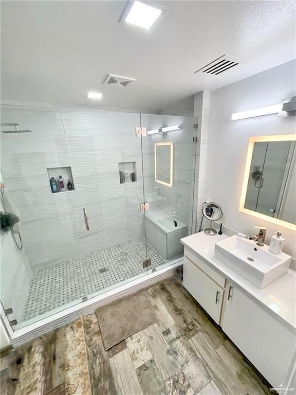 Foto del edificio - 10 Santa Inez St