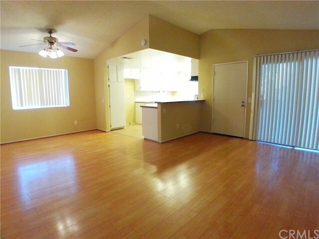 Building Photo - 21765 Laurelrim Dr