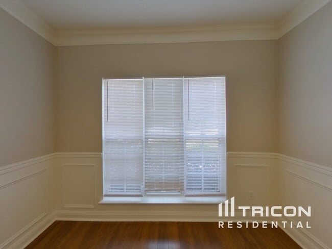 Building Photo - 4882 Aldridge Pl NW
