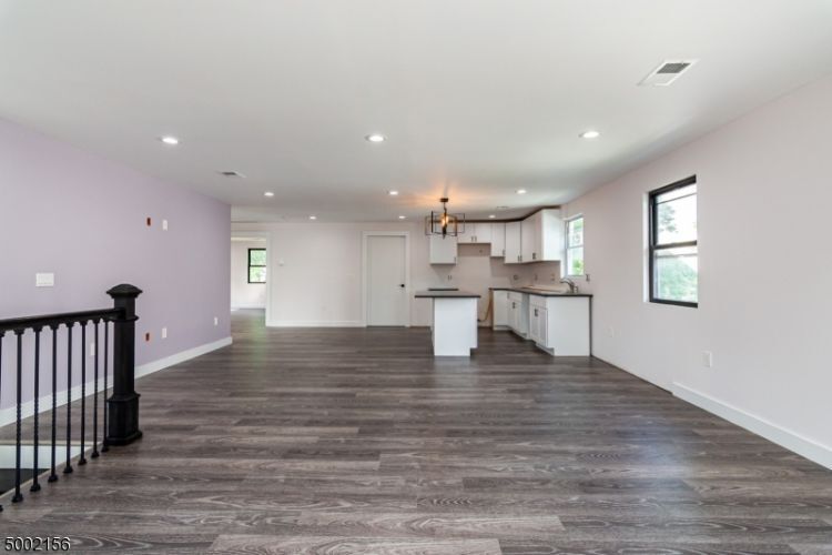 132 Hathaway St, Wallington, NJ 07057 Room for Rent in Wallington, NJ