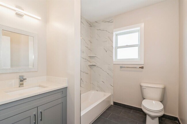 Building Photo - 6108 Hudson Ave