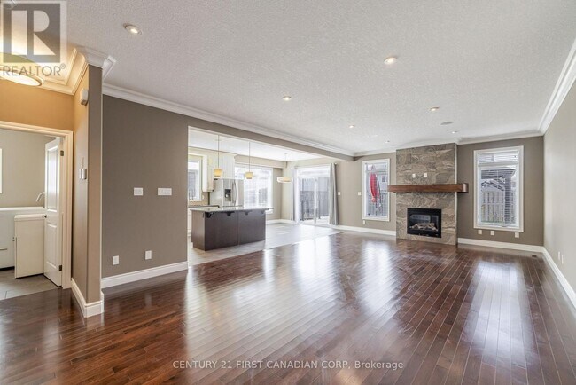 Building Photo - 1690 Beaverbrook Ave