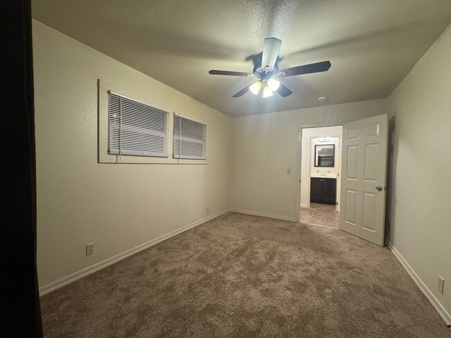 Building Photo - 4753 Herron Rd