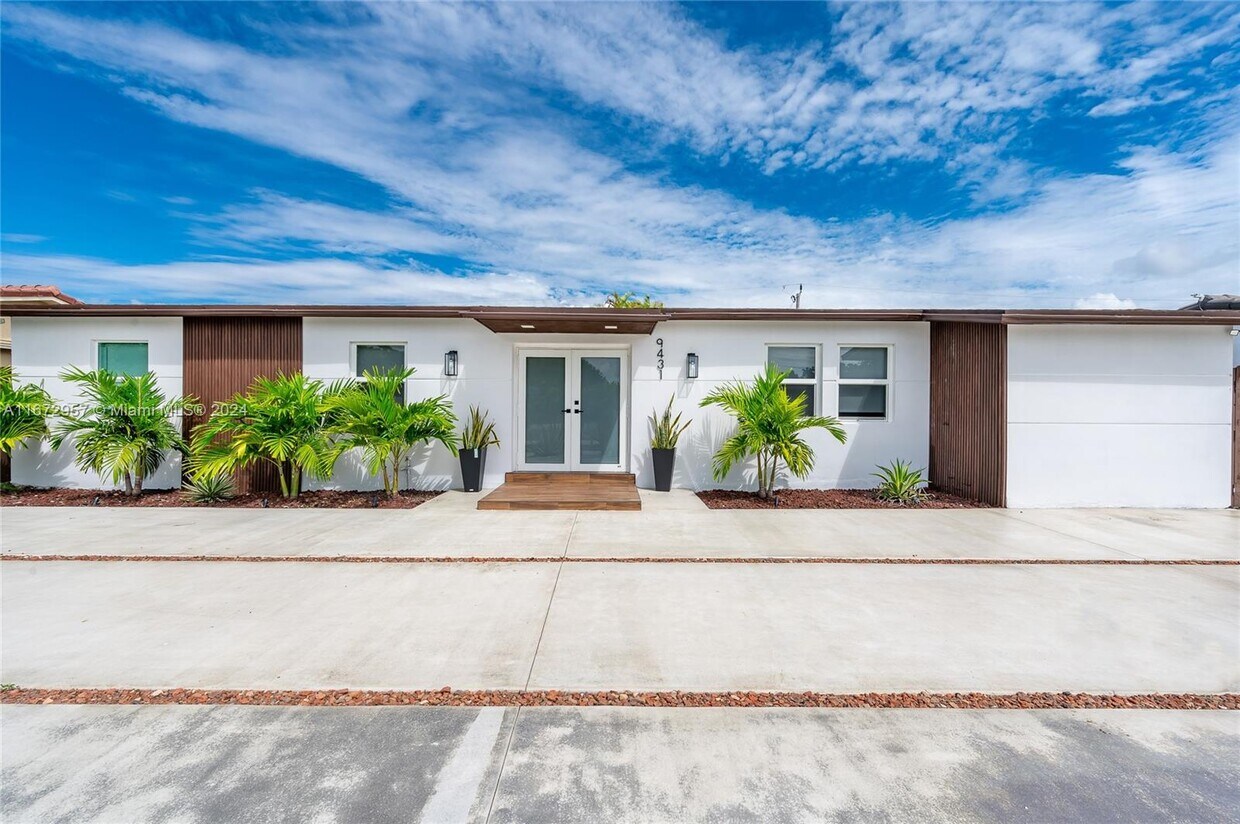 Foto principal - 9431 SW 62nd St