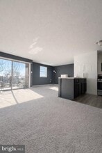 Building Photo - 4423 Romlon St