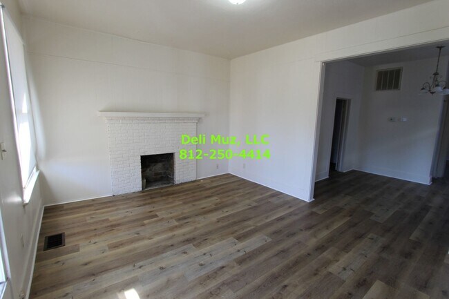 Foto del edificio - Beautiful 2 Bedroom, 1 Bath House with W/D Hookups