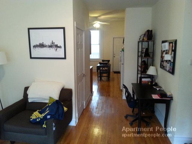 Foto del edificio - 1325 W Barry Ave