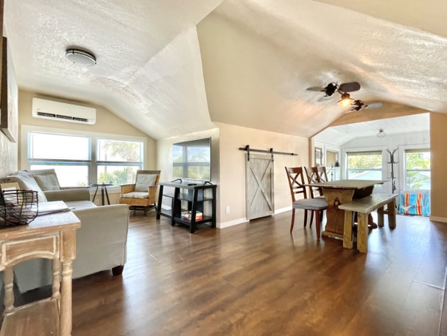 Building Photo - 7700 Boca Ciega Dr