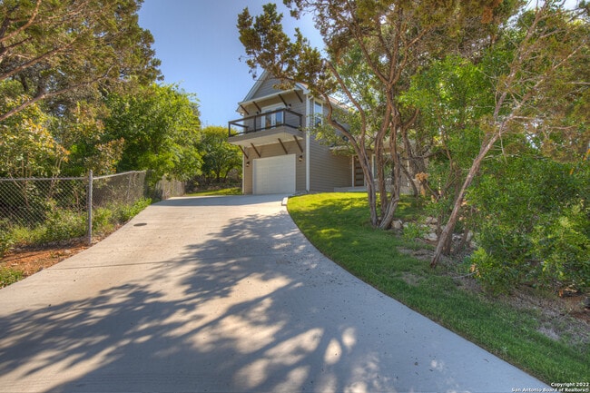 Building Photo - 945 Stagecoach Dr