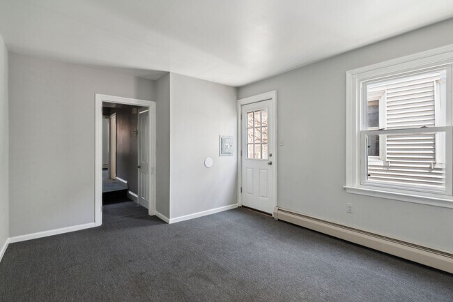 Building Photo - Student Housing!  2BD/1BA Unit in West Che...