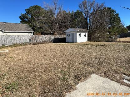 Building Photo - Spacious 3 Bedroom Home-122 Horse Shoe Bend