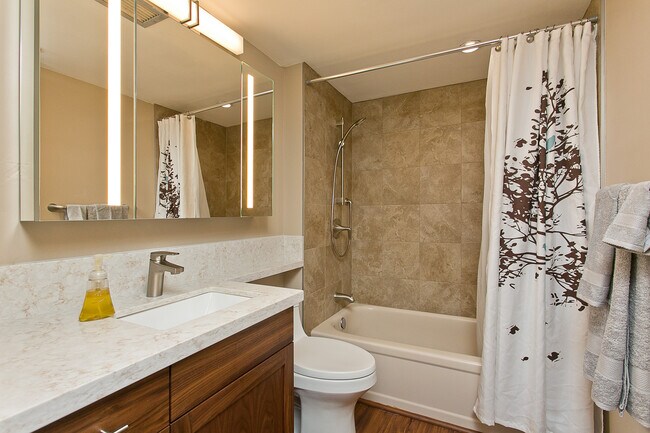 Foto del edificio - 2101 Nuuanu Ave