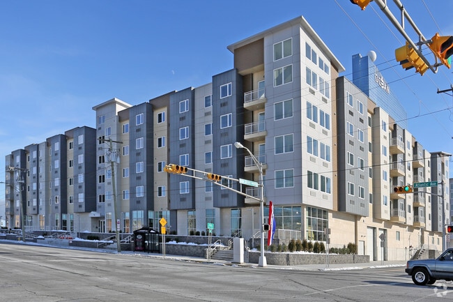 Building Photo - 600 NoBe at North Beach