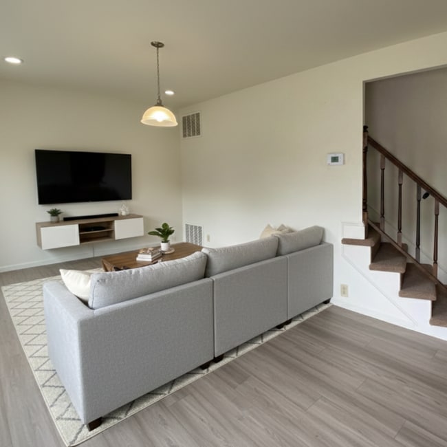 Building Photo - 207 Wakefield Pl