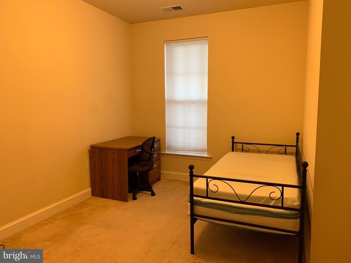 Foto principal - 11381 Iager Blvd
