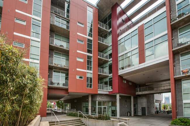 Foto del edificio - 2115 Yeaman Pl