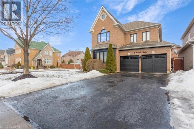 Building Photo - 1 Banks Dr