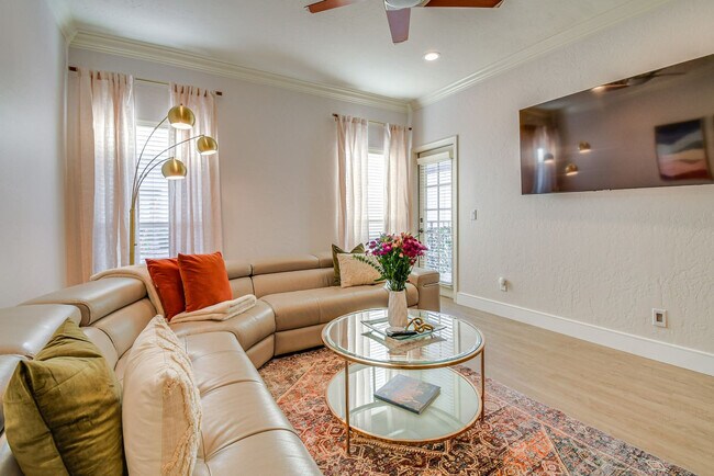 Foto del edificio - 14145 N 92nd St