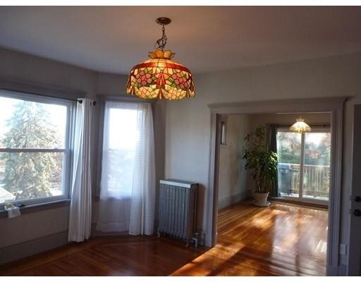 Primary Photo - 7 Weymouth Ave