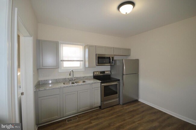 Foto del edificio - 728 N Queen St