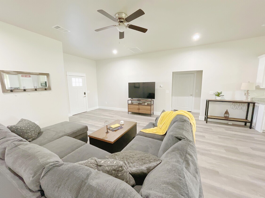 120 US70, Durant, OK 74701 House Rental in Durant, OK