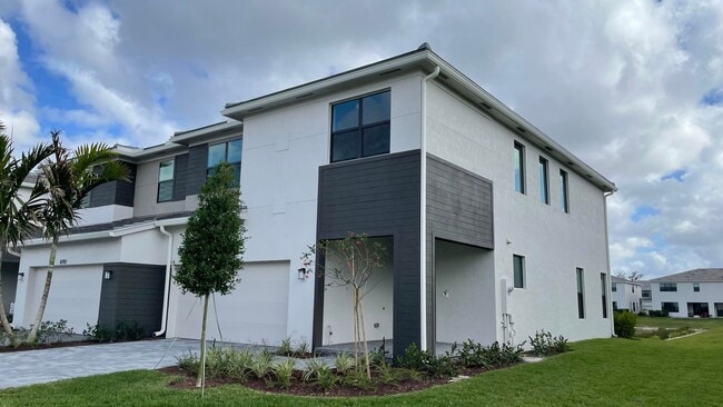 Building Photo - 8798 Antarus Dr