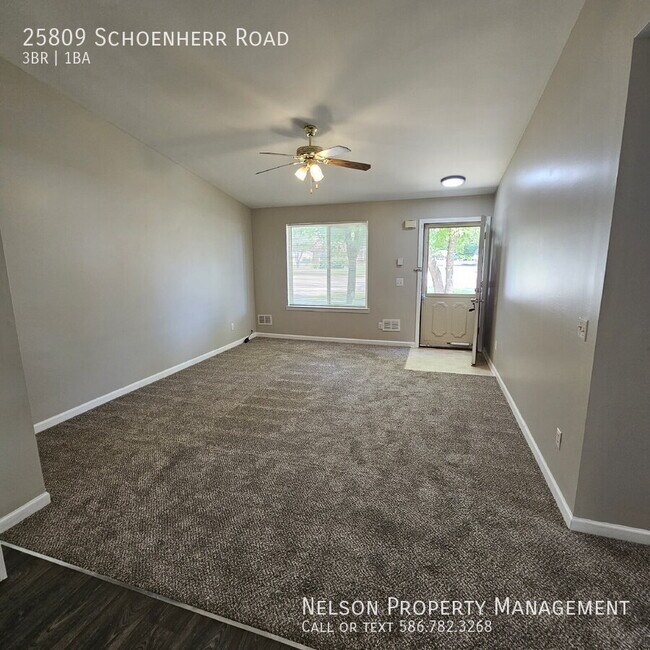 Foto del edificio - 25809 Schoenherr Rd