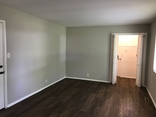 Foto del edificio - Washington Twp - 3 BR ranch