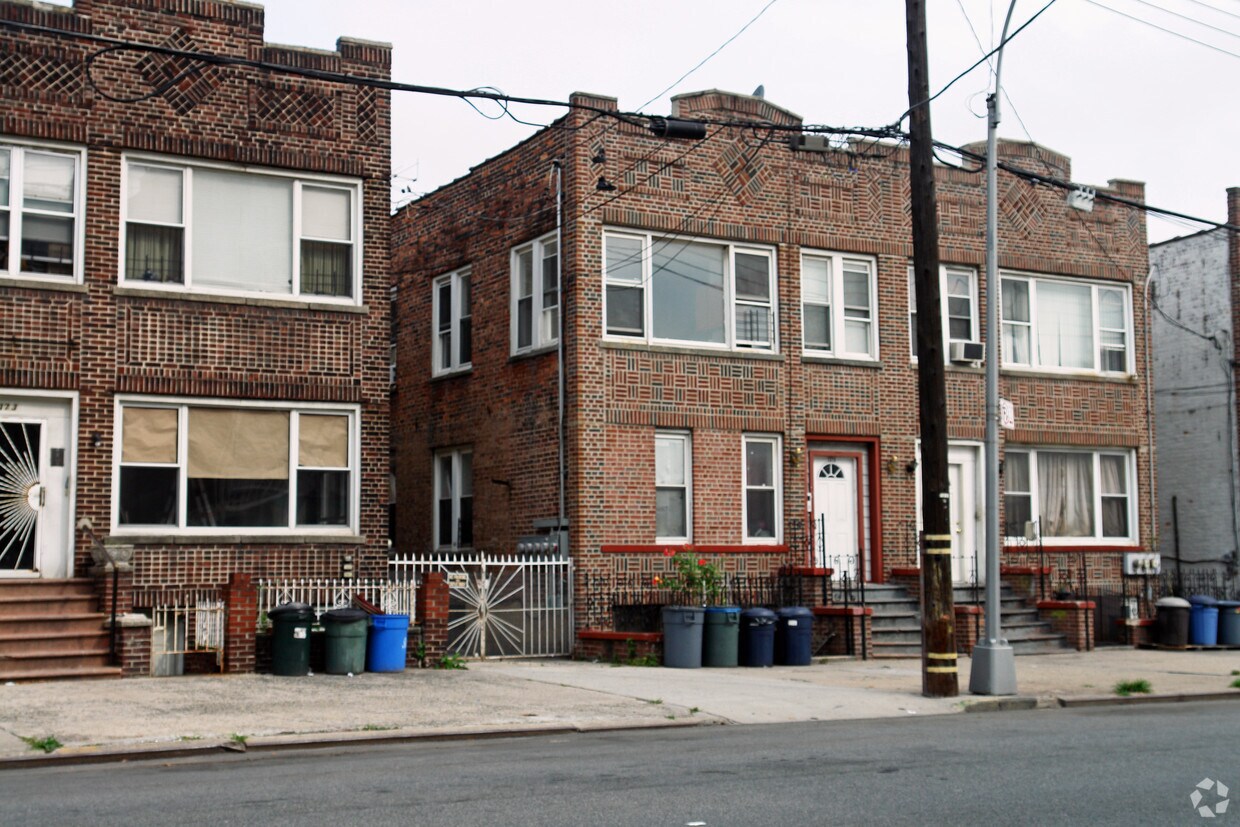 Primary Photo - 1375 Bronx River Ave