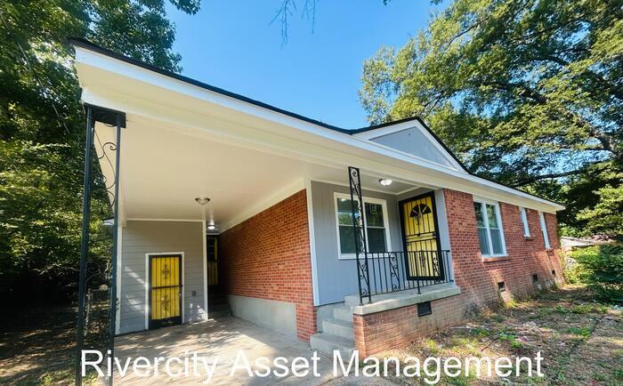 Foto principal - Big 4 bedroom, 1-Bathroom Home In Frayser!...
