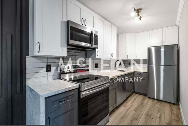 Foto del edificio - Reduced Price - One Bedroom Palm Springs V...