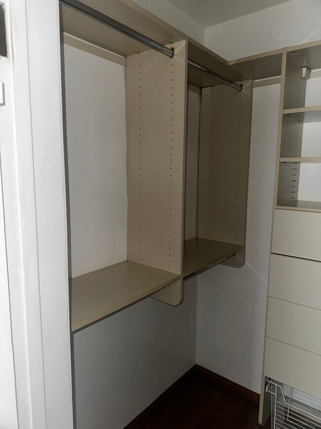 Building Photo - 29 Hurricane St