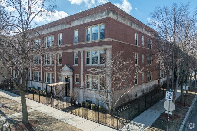 Building Photo - Capital Condominiums