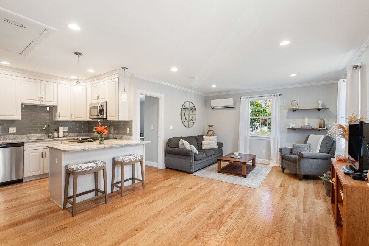 168 Mill St, Westwood, MA 02090 Apartment for Rent in Westwood, MA