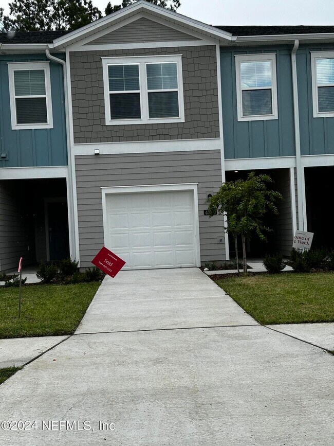 Foto del edificio - 6856 Golden Monarch Ave