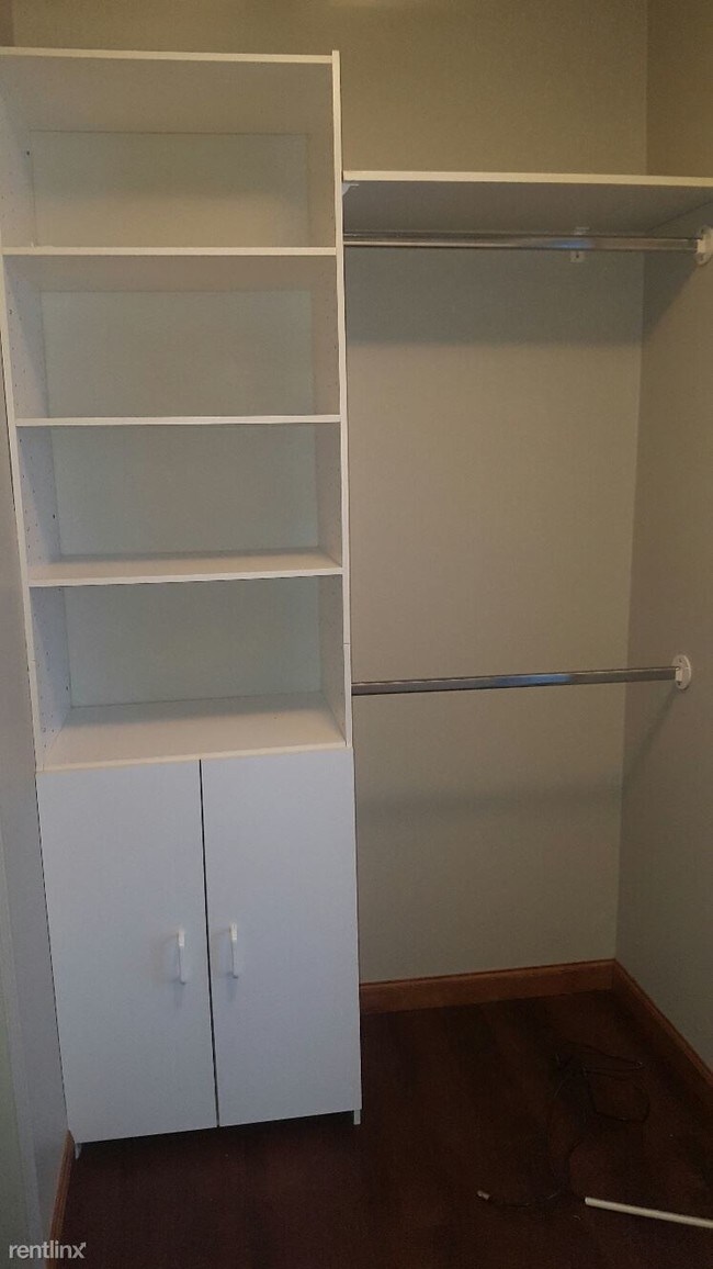 Building Photo - 2 br, 2 bath  - 1255 S Maple Rd Apt 103