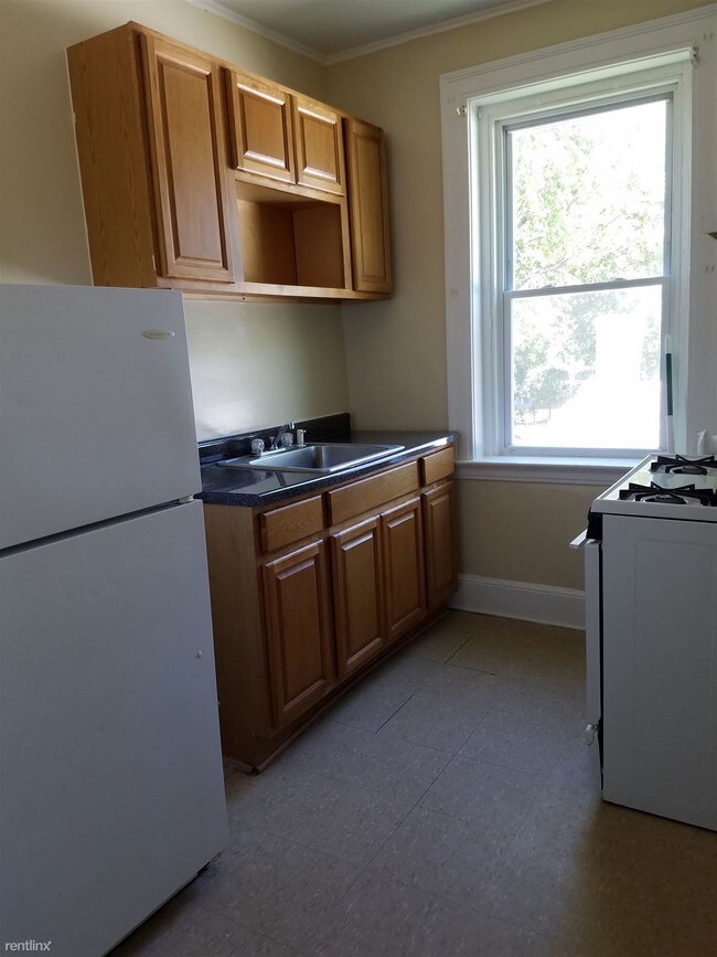 Foto del edificio - 1 br, 1 bath Apartment - 285 Edgewood Ave b2