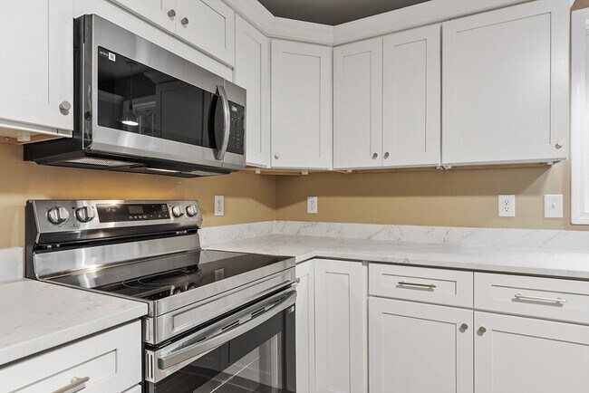 Foto del edificio - 72 Patterson Rd