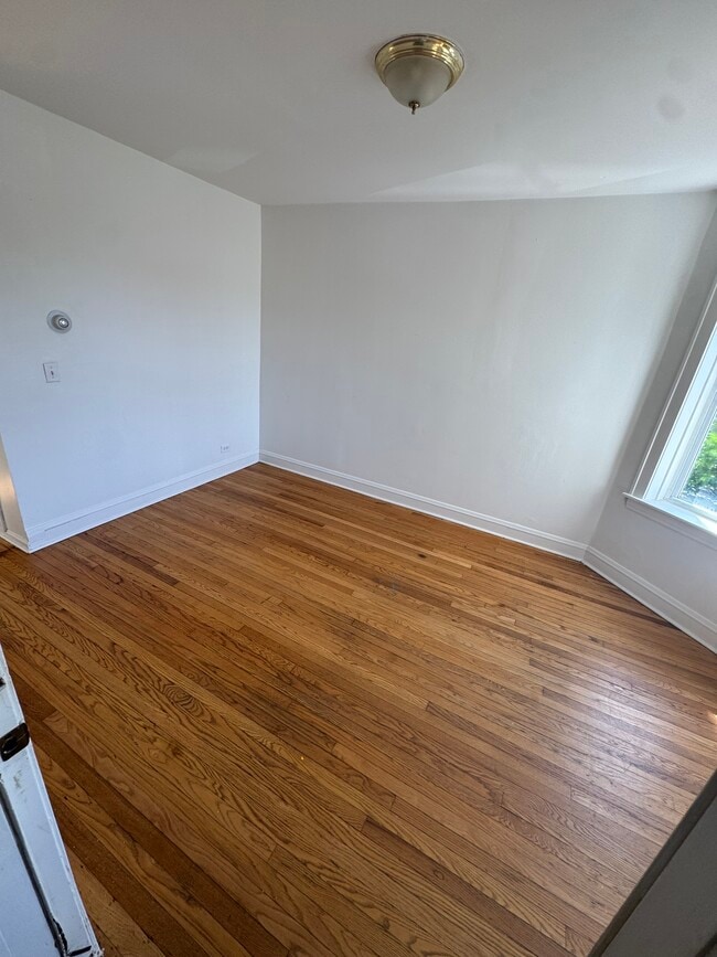 Building Photo - 4251 W Haddon Ave