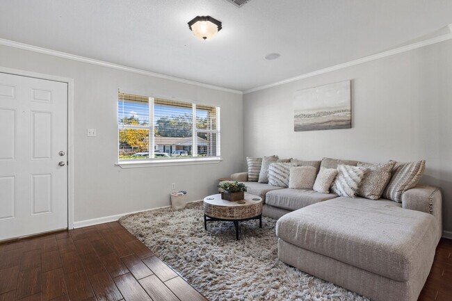 Foto del edificio - 114 Lassere Cir